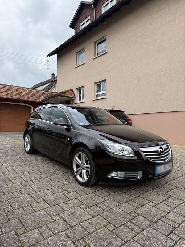 Gebraucht Opel Insignia 160 PS (117 kW) 2012 Braun Kombi