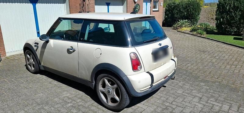 Second-hand Mini ONE 90 CP (66 kW) 2006 Alb Hatchback
