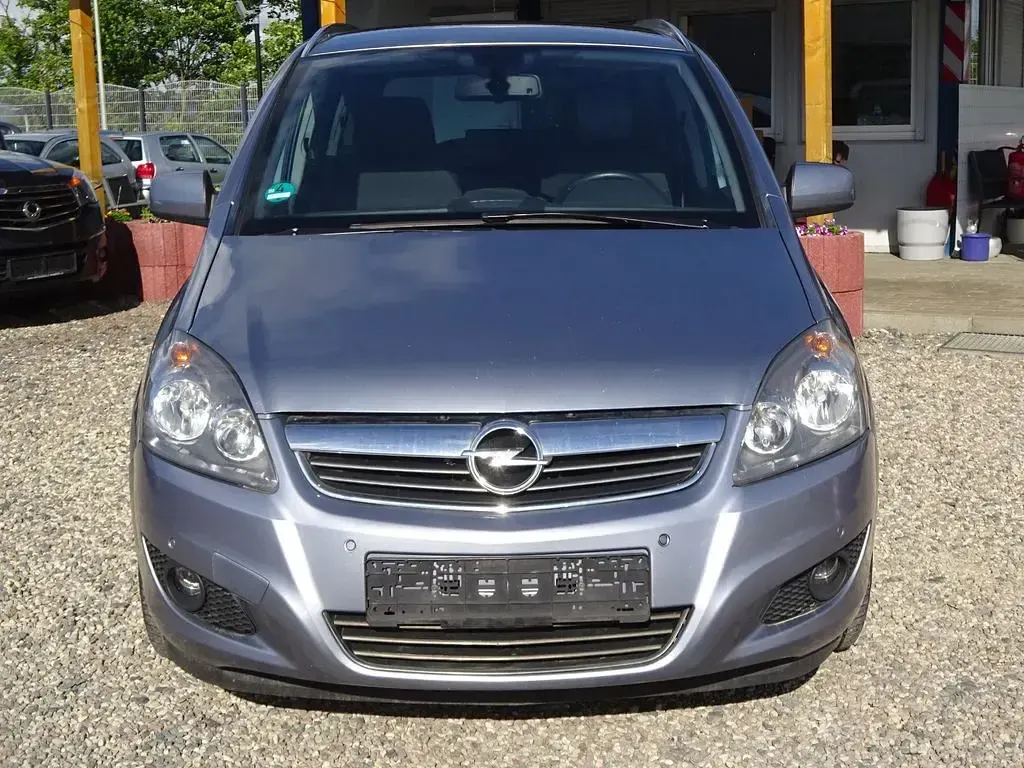 Gebraucht Opel Zafira Design Edition 116 PS (85 kW) 2011 Grau Van / Kleinbus