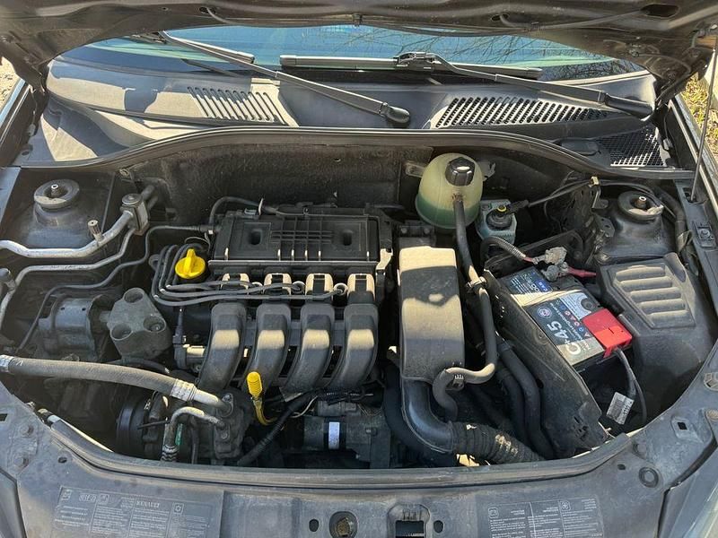 Gebraucht Renault Clio II Expression 75 PS (55 kW) 2003 Schwarz Limousine