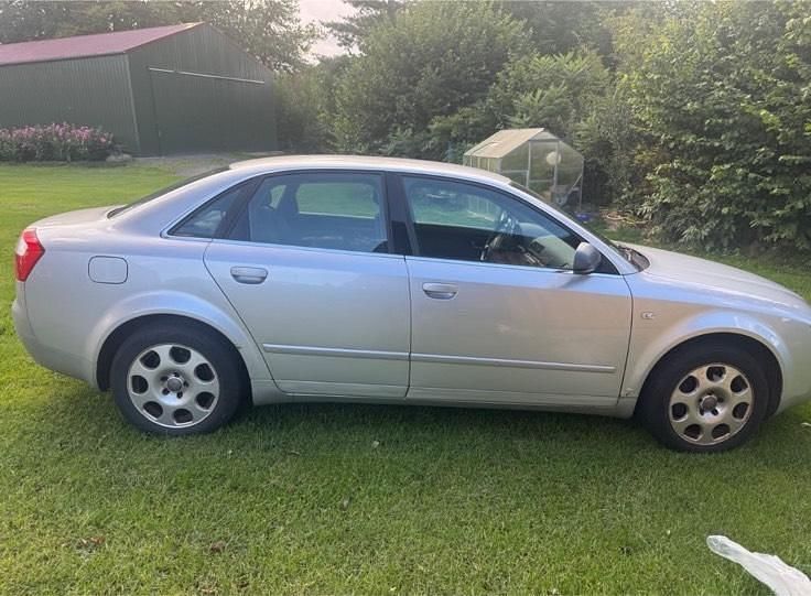 Gebraucht Audi A4 131 PS (96 kW) 2005 Silber Limousine