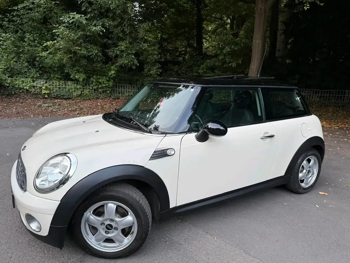 Käytetty Mini Cooper Coupé 120 HP (88 kW) 2010 Valkoinen Coupe - kaksiovinen