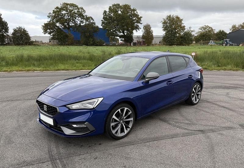 Blau Gebraucht 2021 Seat Leon FR Limousine | 19.999 € (Etwas zu teuer) - Bild 1/4