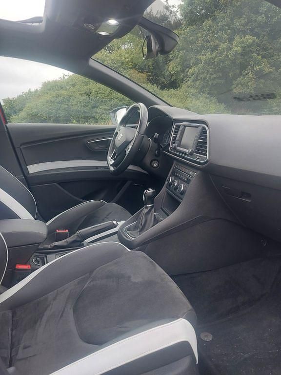 Gebraucht Cupra Leon 290 PS (213 kW) 2016 Rot Limousine