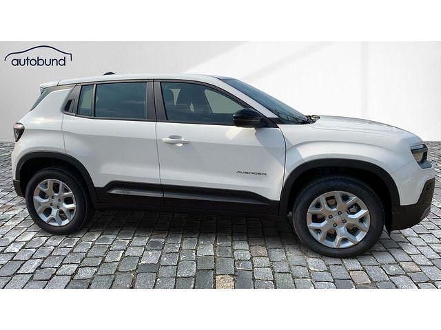 Neu Jeep Avenger Altitude 101 PS (74 kW) 2025 SUV