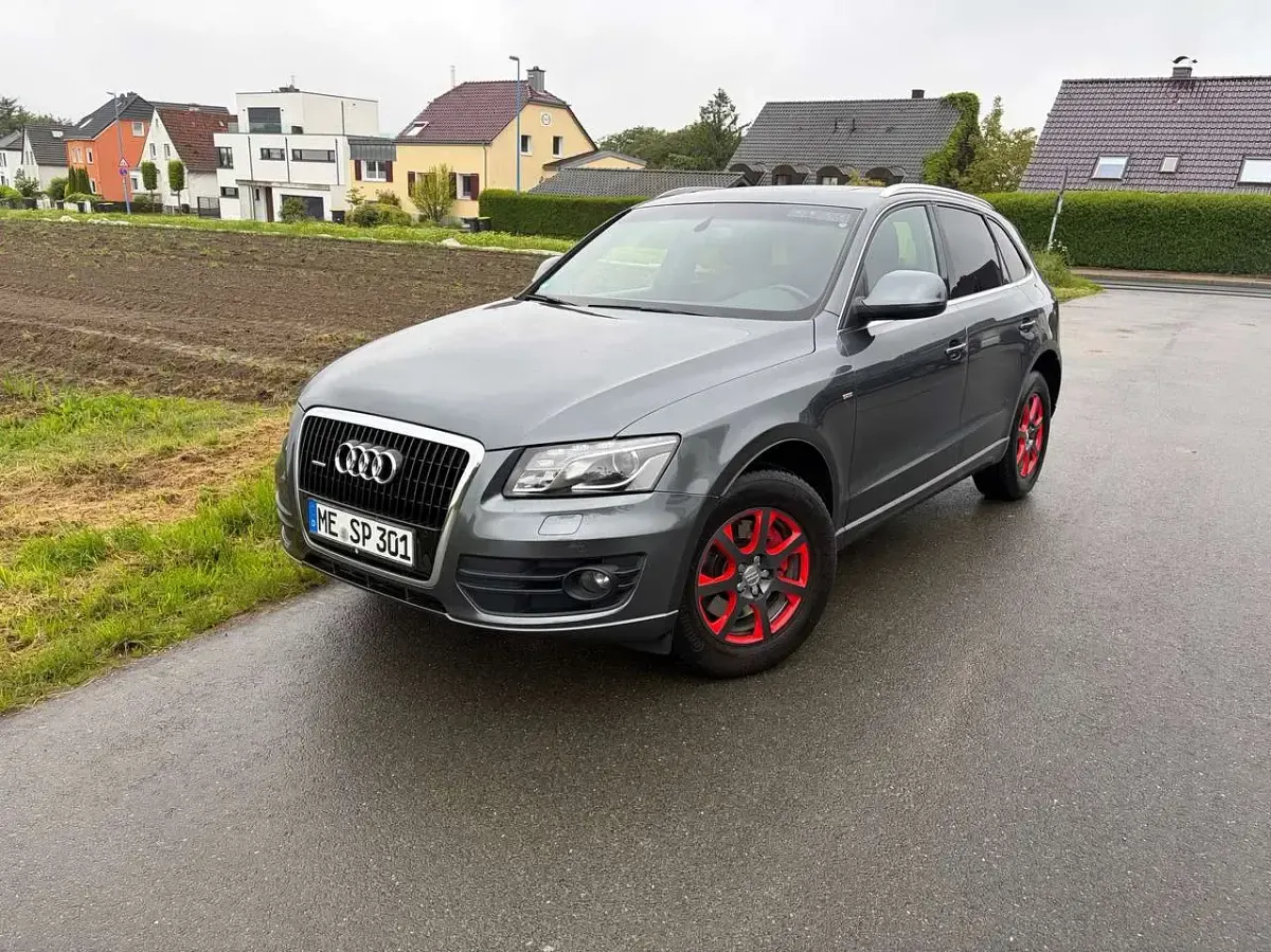 Gebraucht Audi Q5 239 PS (175 kW) 2011 Schwarz SUV