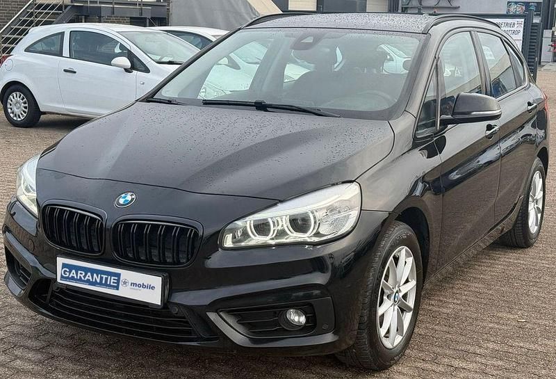 Schwarz Gebraucht 2018 BMW 218 Advantage Kombi | 14.490 € (Guter Preis) - Bild 1/4