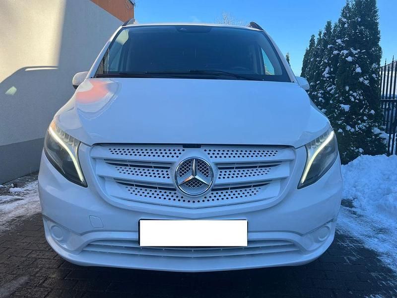 Gebraucht Mercedes Vito 190 PS (139 kW) 2018 Weiß Van