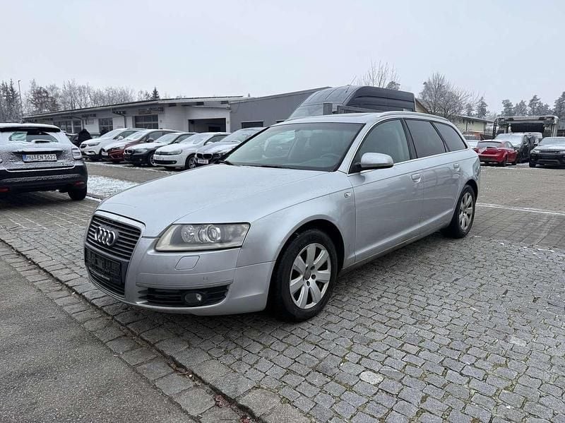 Lichtsilber metallic Gebraucht 2006 Audi A6 Kombi | 2.200 € (Guter Preis) - Bild 1/4
