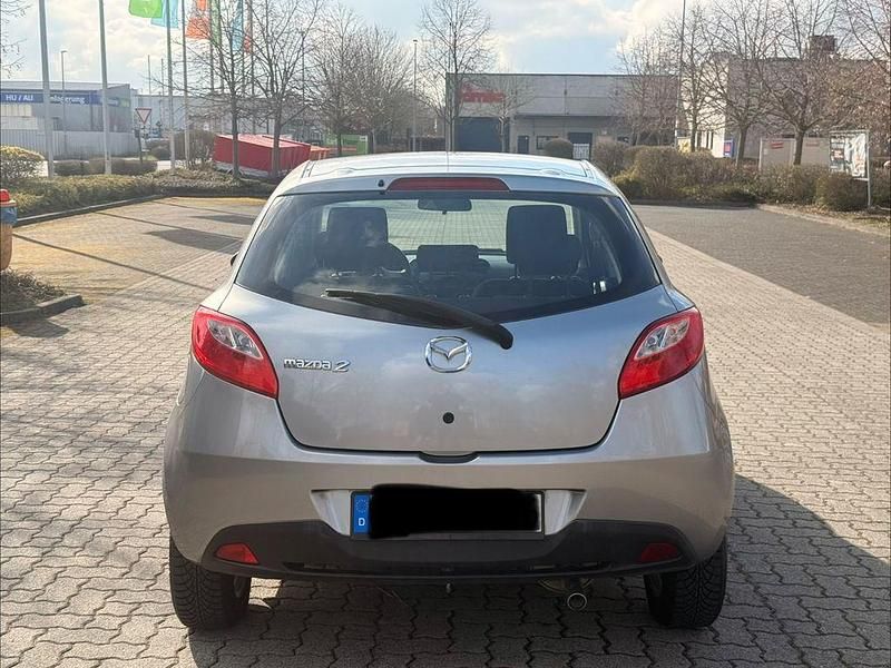 Używany Mazda 2 Center-Line 84 KM (61 kW) 2012 Szary Hatchback
