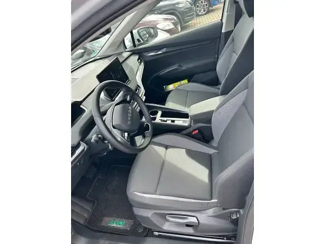 Gebraucht Skoda Elroq Tour 125 kW (170 PS) 2025 Moonweiß perleffekt SUV
