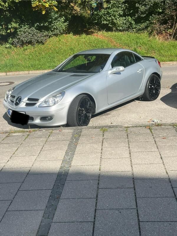 Silber Gebraucht 2007 Mercedes SLK200 Cabrio | 12.850 € (Etwas zu teuer) - Bild 1/1
