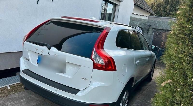Gebraucht Volvo XC60 205 PS (150 kW) 2010 Weiß SUV