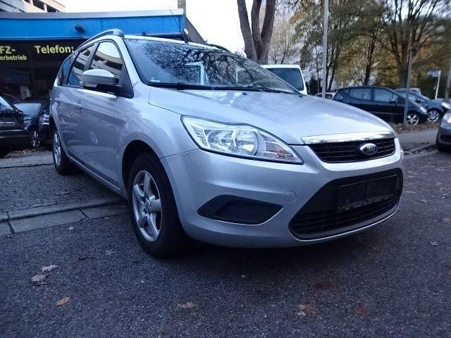 Silber Gebraucht 2011 Ford Focus Style Limousine | 2.700 € (Guter Preis) - Bild 1/4