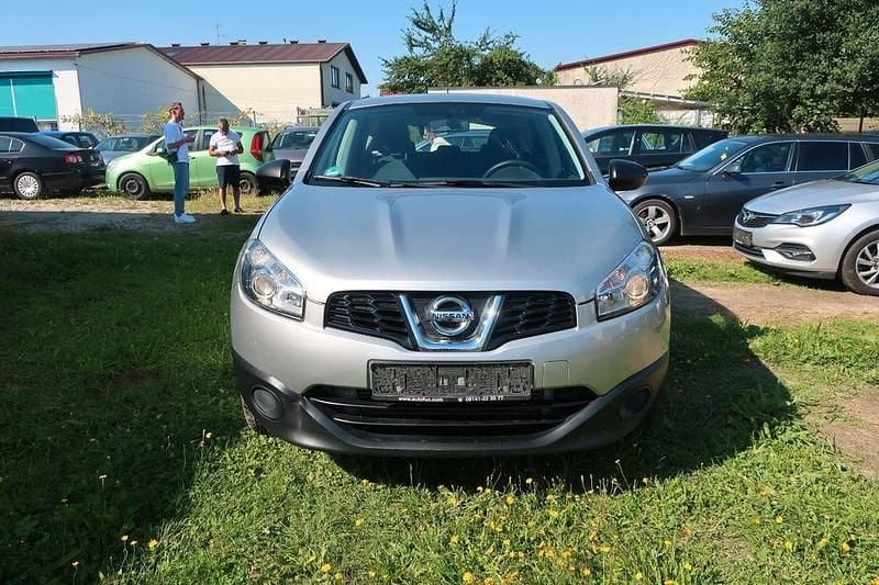 Silber Gebraucht 2016 Nissan Qashqai Acenta SUV | 7.250 € - Bild 1/4