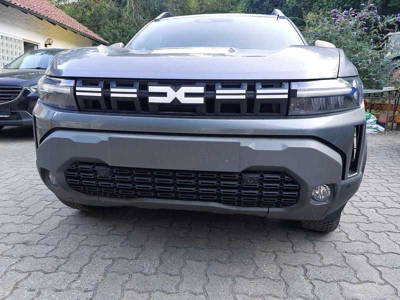 Neu Dacia Duster Expression 131 PS (96 kW) 2025 Grau SUV