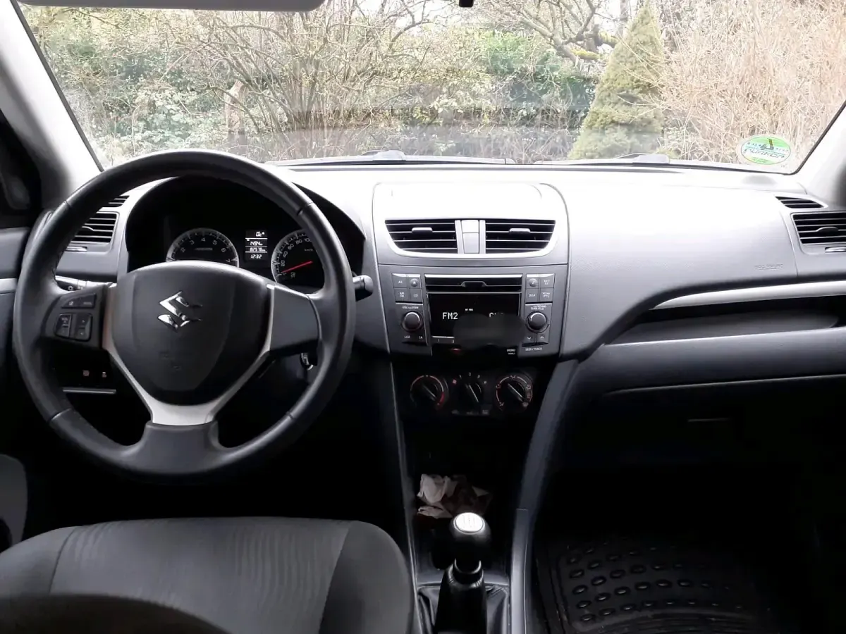 Gebraucht Suzuki Swift 94 PS (69 kW) 2014 Schwarz Kleinwagen