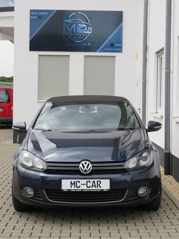 Gebraucht VW Golf Cabriolet Cup 140 PS (102 kW) 2014 Blau Cabrio