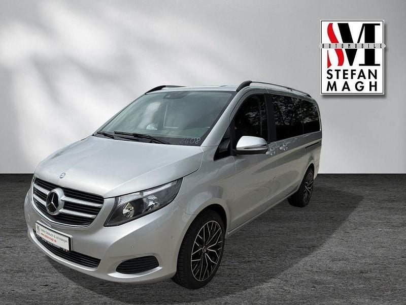 Silber Gebraucht 2017 Mercedes V250 Edition Van / Kleinbus | 38.790 € (Fairer Preis) - Bild 1/4