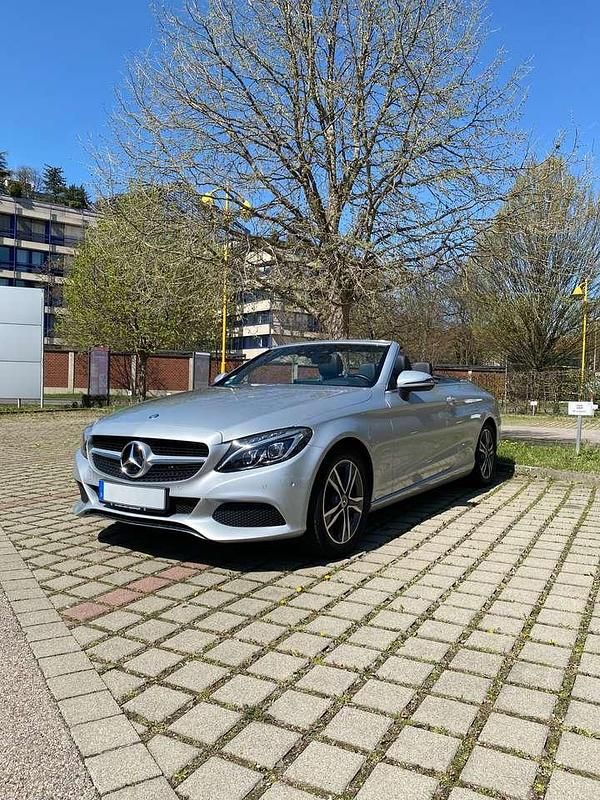 Silber Gebraucht 2016 Mercedes C180 Cabrio | 22.980 € (Fairer Preis) - Bild 1/4