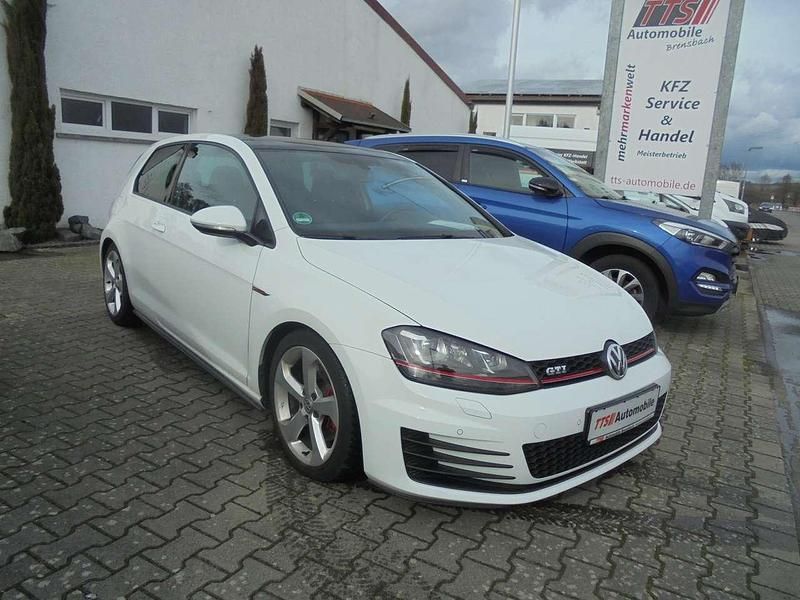 Gebraucht VW Golf VII GTI 220 PS (161 kW) 2017 Pure white Kleinwagen