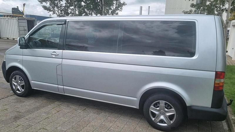 Gebraucht VW T5 131 PS (96 kW) 2008 Silber Van