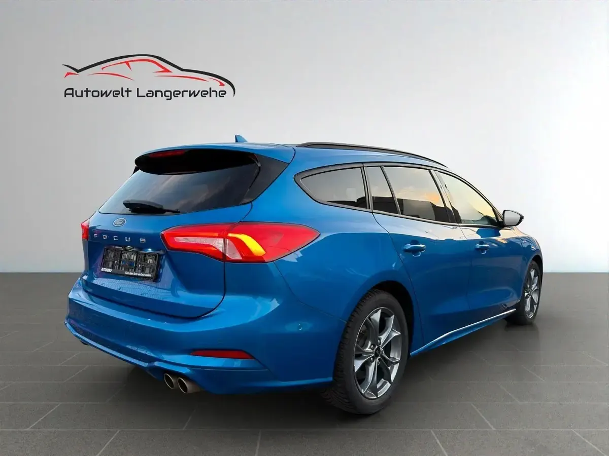 Gebraucht Ford Focus ST-Line 182 PS (133 kW) 2020 Blau Kombi