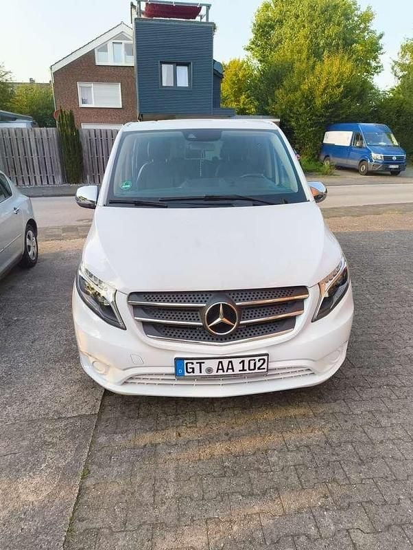 Gebraucht 2017 Mercedes Vito Van / Kleinbus | 20.000 € (Teuer) - Bild 1/4