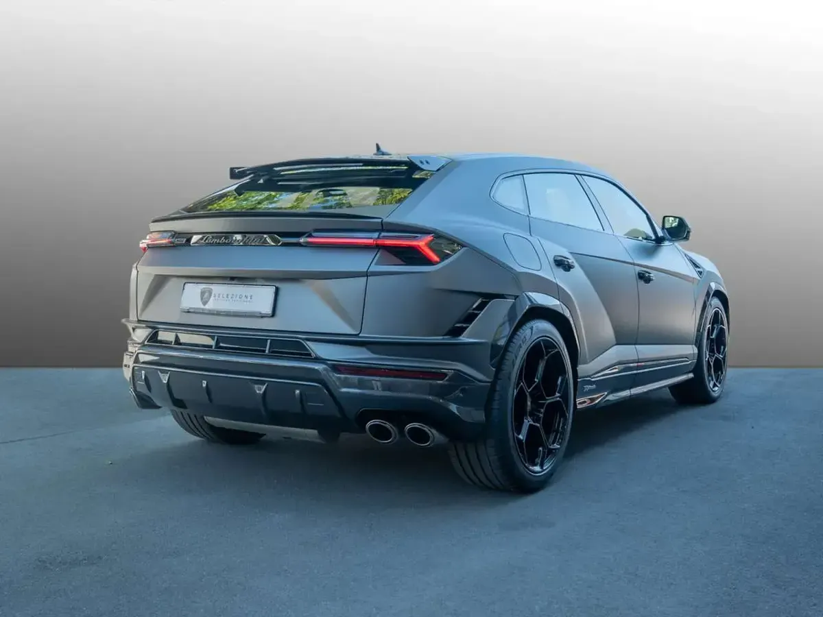 Gebraucht Lamborghini Urus 666 PS (489 kW) 2023 Grigio keres matt SUV