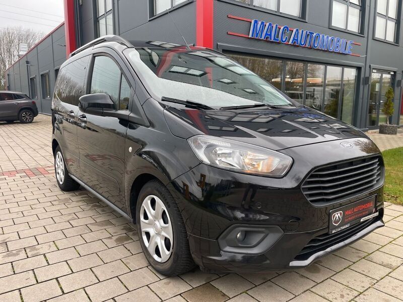 Gebraucht Ford Tourneo Courier Trend 101 PS (74 kW) 2021 Schwarz Van / Kleinbus