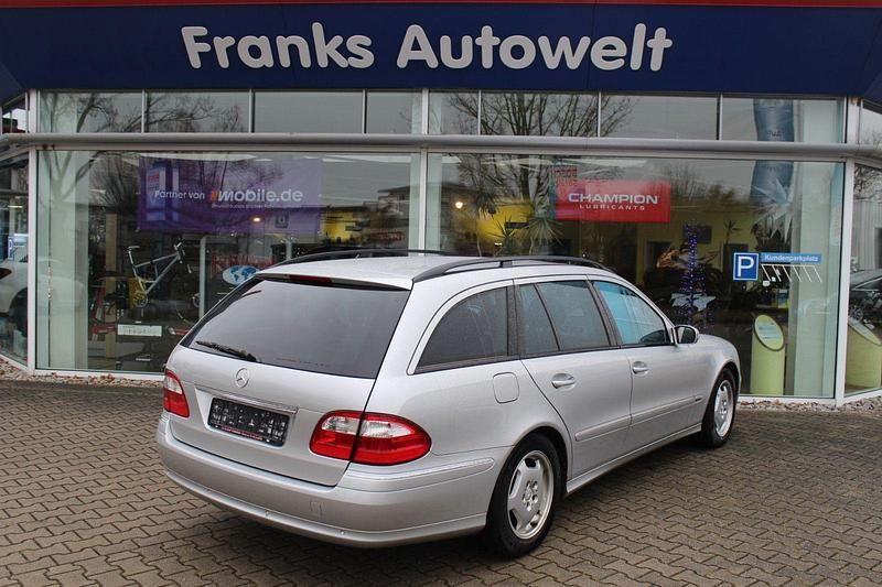 Gebraucht Mercedes E320 Avantgarde 224 PS (164 kW) 2005 Silber Limousine