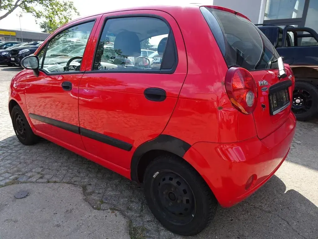 Gebraucht Chevrolet Matiz 52 PS (38 kW) 2009 Rot Kleinwagen