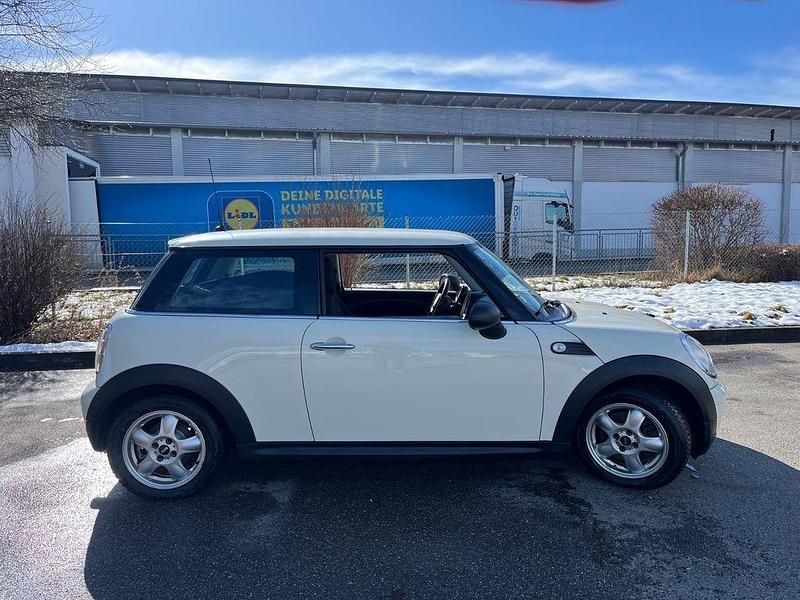 Gebraucht Mini ONE 75 PS (55 kW) 2010 Weiß Kleinwagen