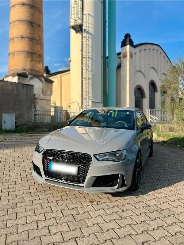 Usado Audi RS3 Performance 367 HP (269 kW) 2016 Cinzento Sedan