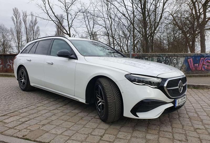Gebraucht Mercedes E220 AMG line 197 PS (144 kW) 2024 Weiß Kombi