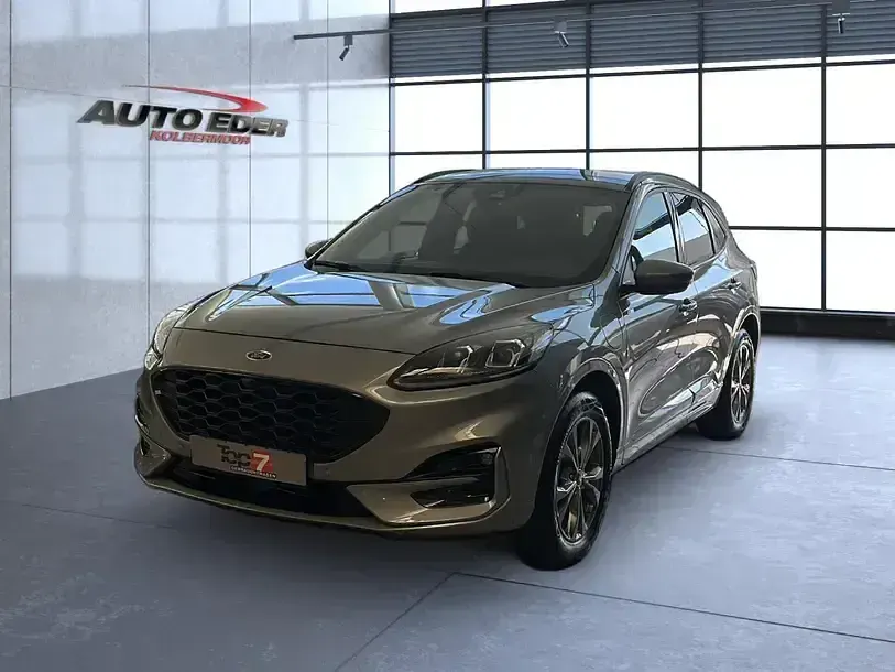Gebraucht Ford Kuga ST-Line X 225 PS (165 kW) 2022 Solar silver (silber) SUV