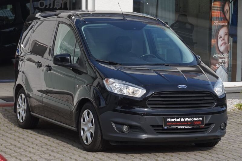 Iridium schwarz mica Gebraucht 2016 Ford Transit Trend Van / Kleinbus | 9.990 € (Superpreis) - Bild 1/4