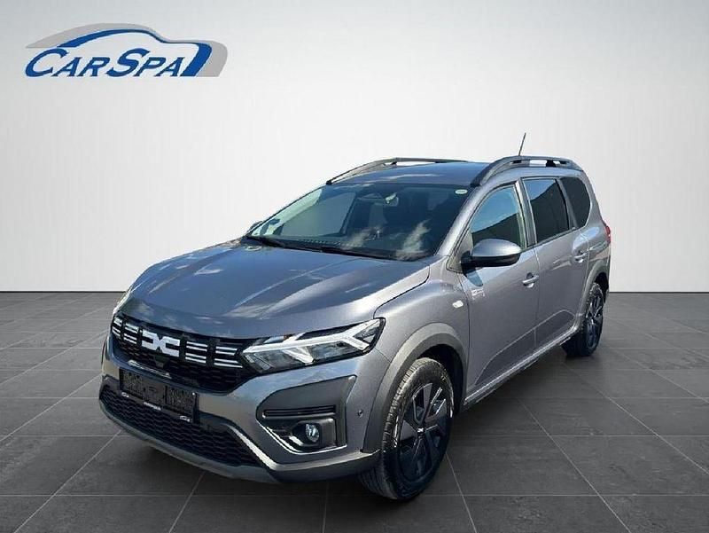 Schiefergrau Gebraucht 2024 Dacia Jogger Expression Van / Kleinbus | 18.890 € (Guter Preis) - Bild 1/4