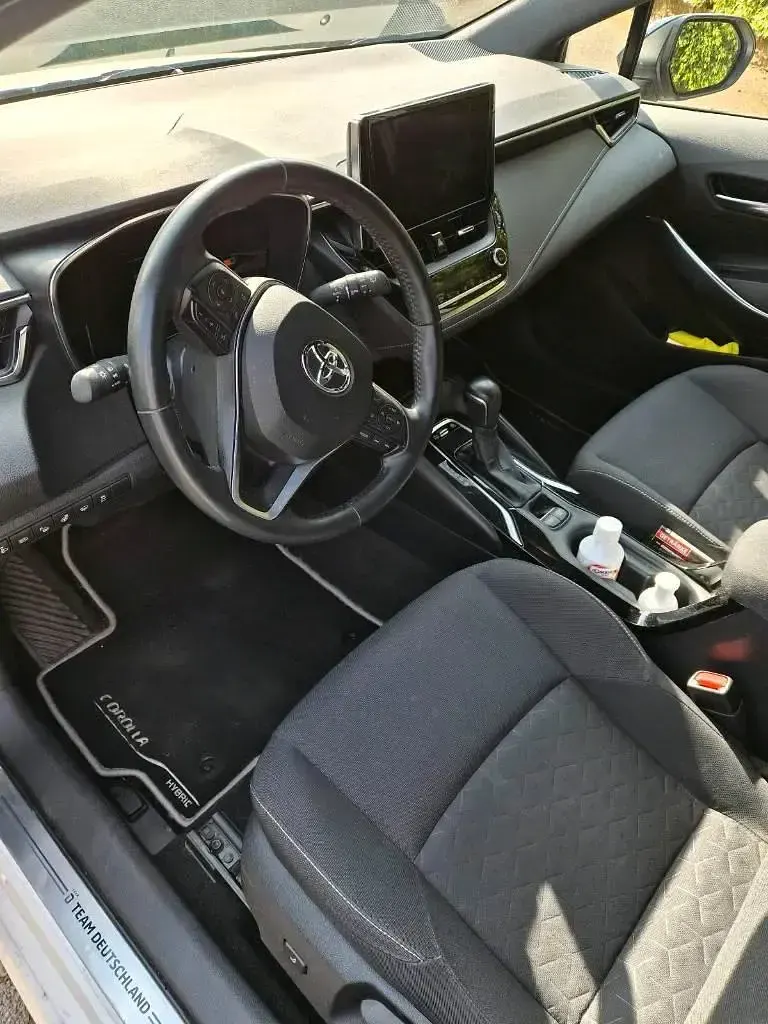 Gebraucht Toyota Corolla 122 PS (89 kW) 2022 Weiß Limousine