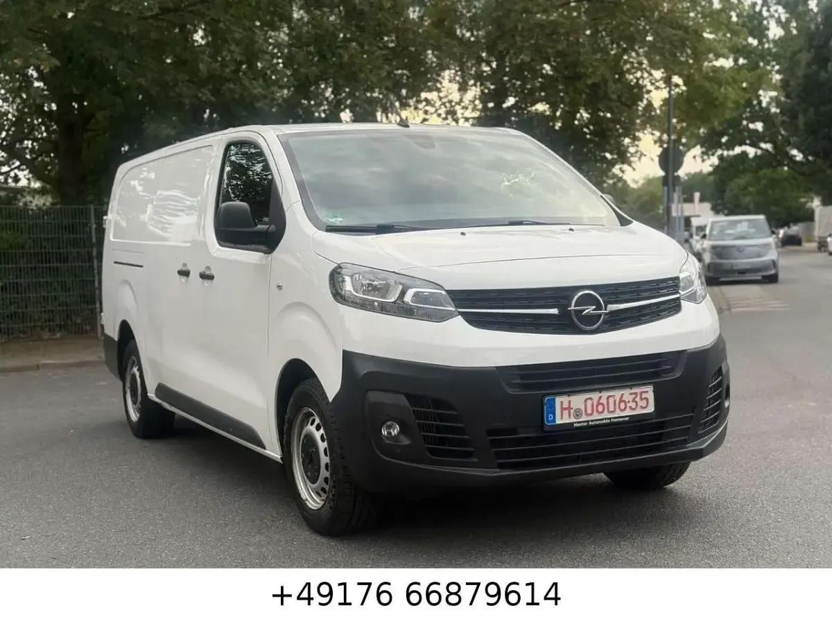 Gebraucht Opel Vivaro-e Combi Edition 122 PS (89 kW) 2021 White jade Van / Kleinbus