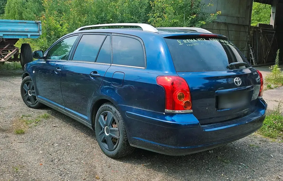 Gebraucht Toyota Avensis 129 PS (94 kW) 2005 Blau Kombi