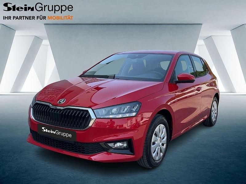 Neu Skoda Fabia Selection 80 PS (58 kW) 2025 Rot Limousine