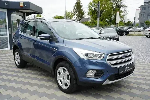 Gebraucht Ford Kuga Cool & Connect 150 PS (110 kW) 2019 Blau SUV