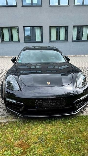 Schwarz Gebraucht 2019 Porsche Panamera GTS Sport Turismo Limousine | 81.900 € (Guter Preis) - Bild 1/4