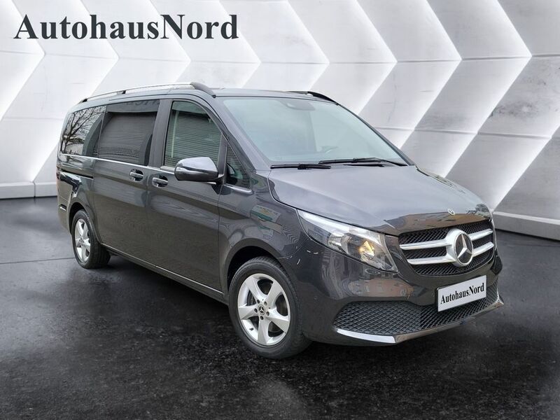 Grau Gebraucht 2020 Mercedes V250 Sport Van / Kleinbus | 49.900 € (Etwas zu teuer) - Bild 1/4
