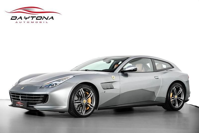 Grau Gebraucht 2017 Ferrari GTC4Lusso Kombi | 180.000 € (Etwas zu teuer) - Bild 1/4