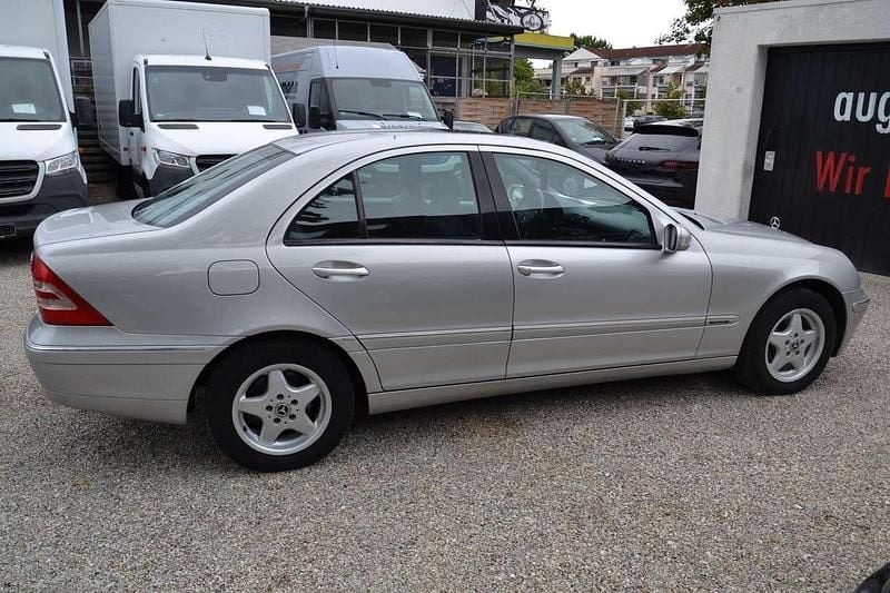 Gebraucht Mercedes C200 163 PS (119 kW) 2003 Silber Limousine