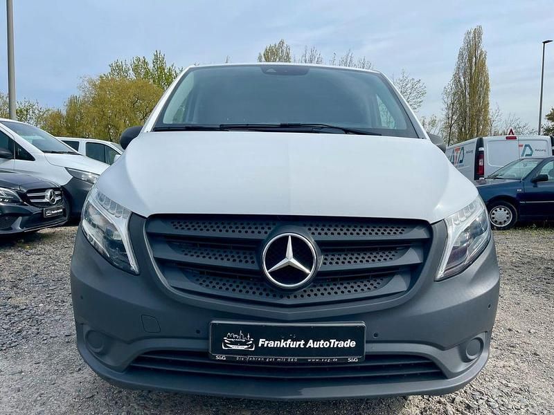Second-hand Mercedes Vito 136 CP (100 kW) 2019 Alb Van