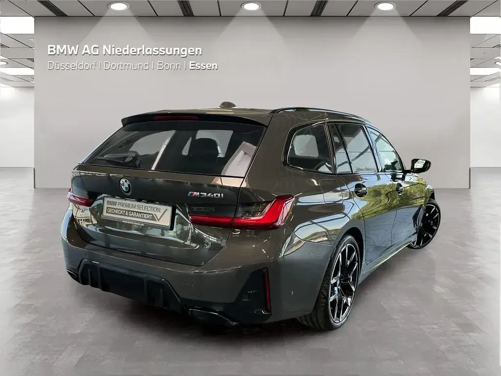 Gebraucht BMW M340 M Sport 387 PS (284 kW) 2025 Grau Kombi