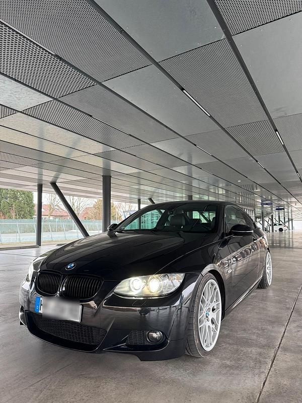 Gebraucht BMW 330 Shadowline 245 PS (180 kW) 2009 Schwarz Coupé